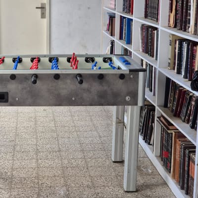 שולחן משחק - כדורגל שולחן