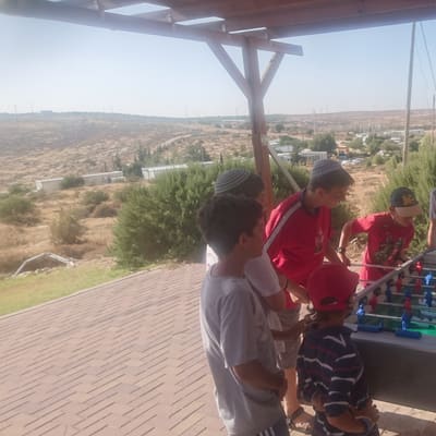 שולחן משחק - כדורגל שולחן
