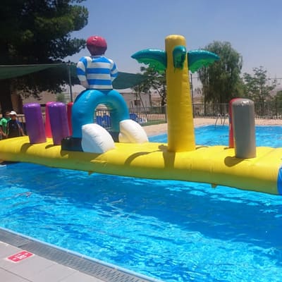 אתגרון מכשולים לבריכה